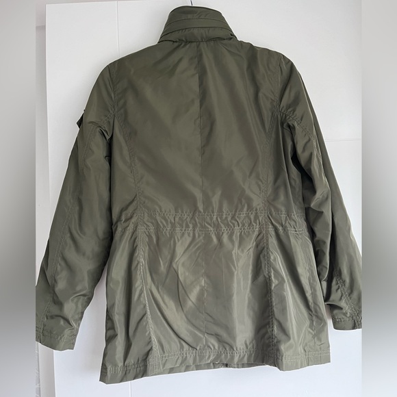 Vince Camuto rain jacket 👌👌❤️ - Picture 6 of 14